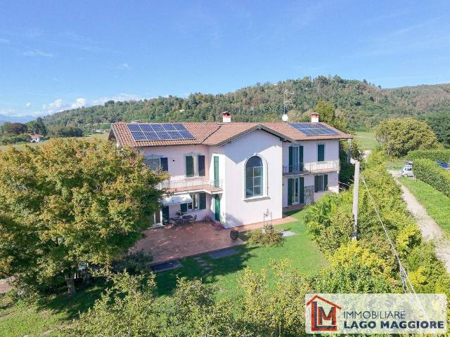 Villa Indipendente in vendita a Lisanza, Sesto Calende