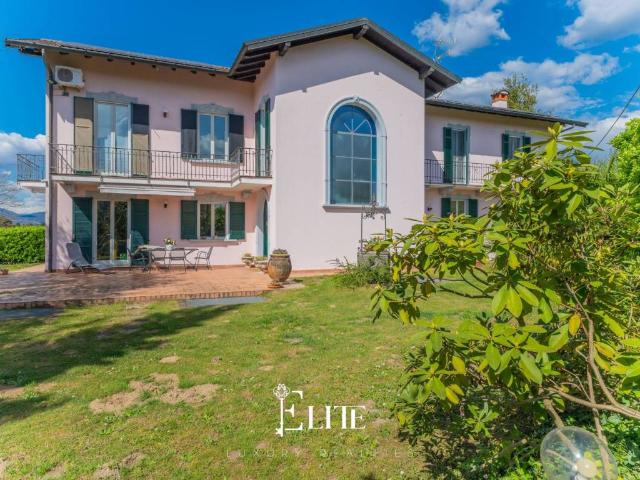 Villa Indipendente in vendita a Sant'Anna, Sesto Calende