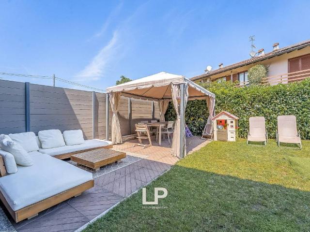 Villa Indipendente in vendita a Oneda, Sesto Calende
