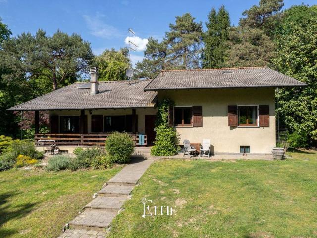 Villa Indipendente in vendita a Oneda, Sesto Calende
