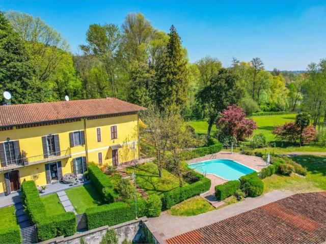 Villa Indipendente in vendita a Sant'Anna, Sesto Calende