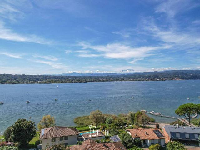 Villa Indipendente in vendita a Sesto Calende, Lombardia