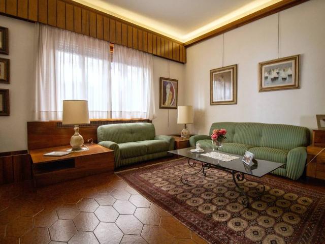 Villa Indipendente in vendita a Querceto, Sesto Fiorentino