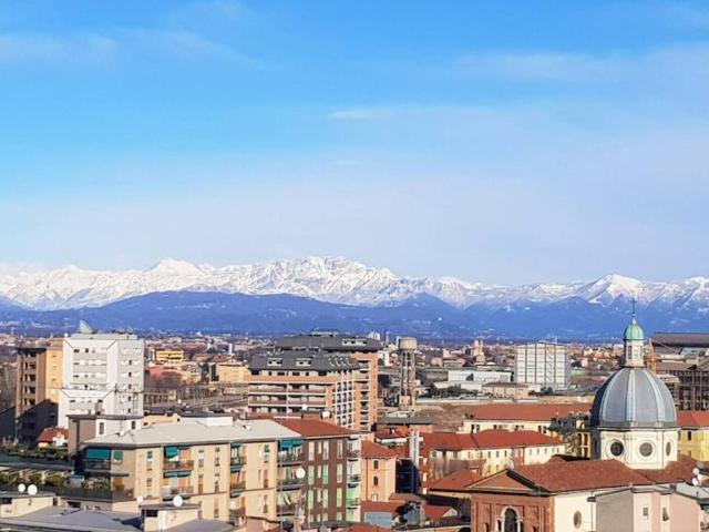 Villa Indipendente in vendita a Zona Omogenea Milano Nord, Sesto San Giovanni