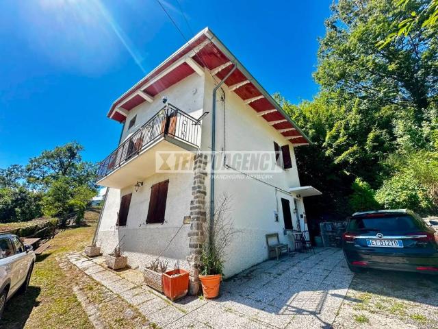 Villa Indipendente in vendita a La Croce, Sestola