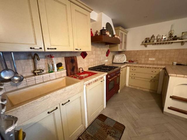 Villa Indipendente in vendita a Unione dei comuni del Frignano, Sestola