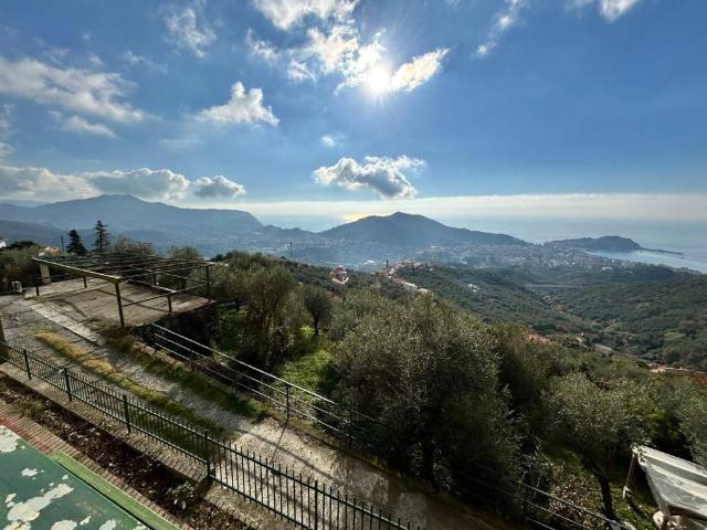 Villa Indipendente in vendita a Sestri Levante, Liguria