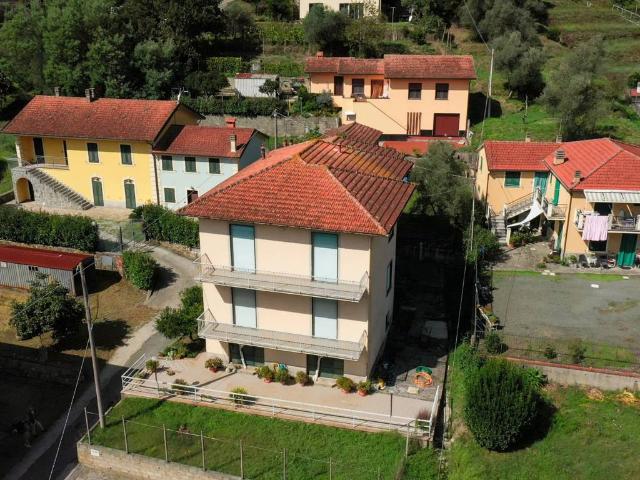 Villa Indipendente in vendita a Ponzerone, Sestri Levante