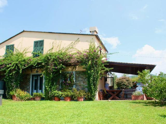 Villa Indipendente in vendita a San Bernardo, Sestri Levante