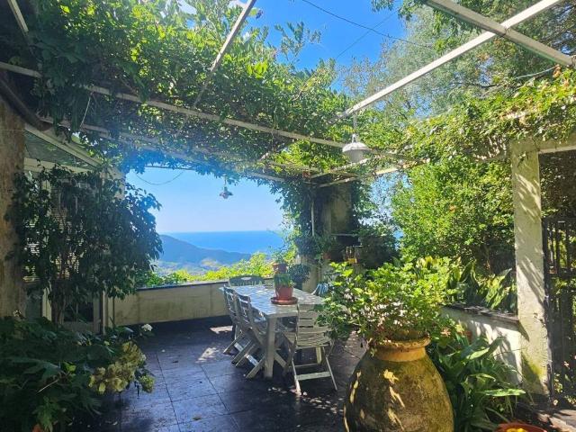 Villa Indipendente in vendita a Sestri Levante, Liguria