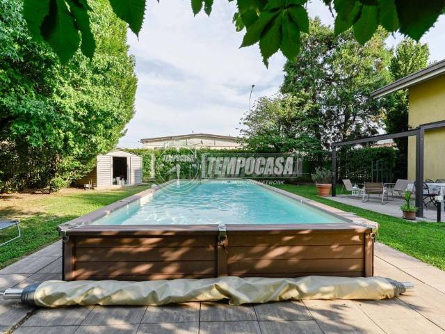 Villa Indipendente in vendita a Settala, Lombardia