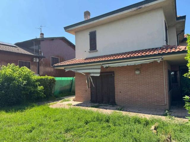Villa Indipendente in vendita a Settala, Lombardia