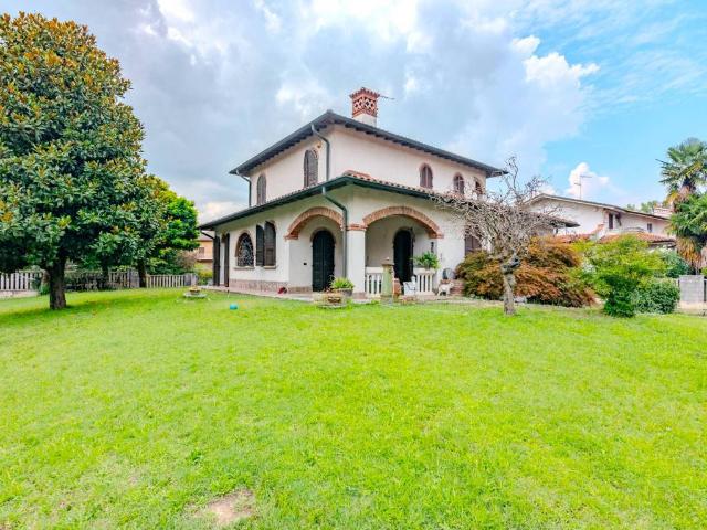 Villa Indipendente in vendita a Settala, Lombardia