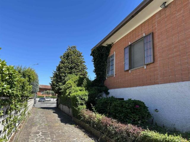 Villa Indipendente in vendita a Settala, Lombardia