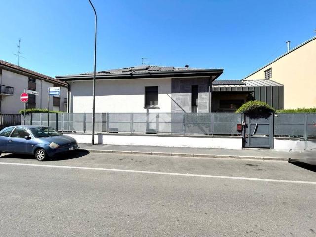 Villa Indipendente in vendita a Cascine Olona, Settimo Milanese