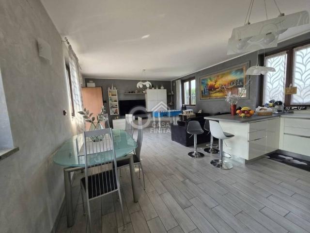 Villa Indipendente in vendita a Settimo Torinese, Torino
