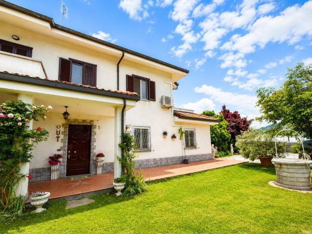 Villa Indipendente in vendita a Piemonte, Torino