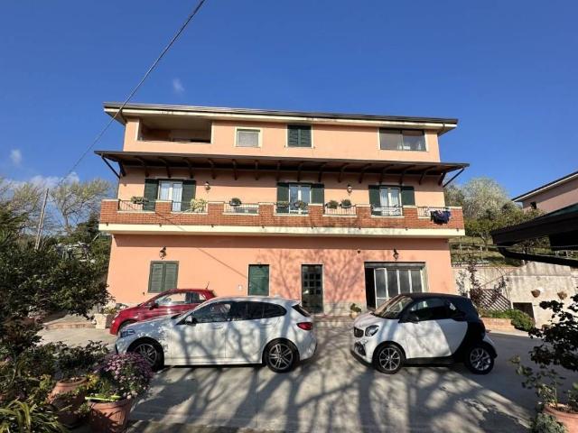 Villa Indipendente in vendita a Calabria, Catanzaro
