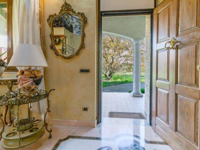 Villa Indipendente in vendita a Seveso, Lombardia