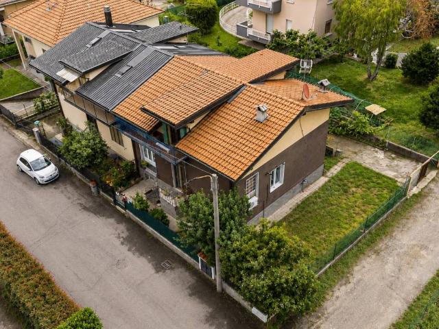 Villa Indipendente in vendita a Altopiano di Seveso, Seveso