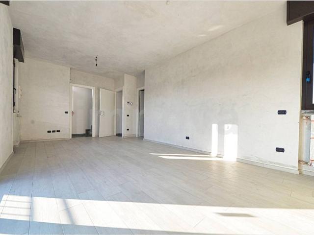 Villa Indipendente in vendita a Seveso, Lombardia