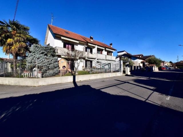 Villa Indipendente in vendita a Cavalla, Seveso