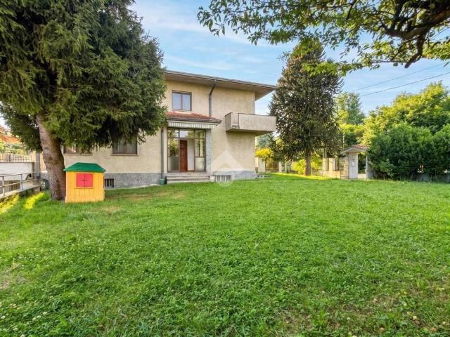 Villa Indipendente in vendita a Altopiano di Seveso, Seveso