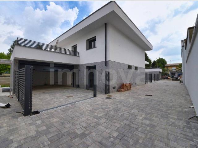 Villa Indipendente in vendita a Altopiano di Seveso, Seveso