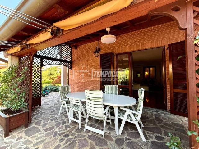 Villa Indipendente in vendita a Altopiano di Seveso, Seveso