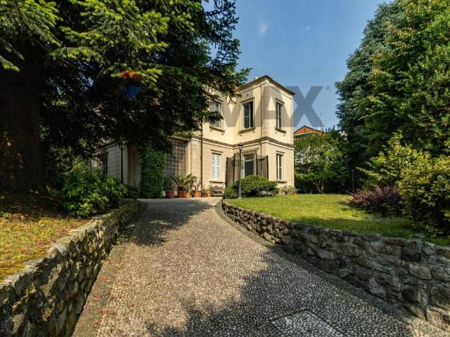 Villa Indipendente in vendita a Altopiano di Seveso, Seveso
