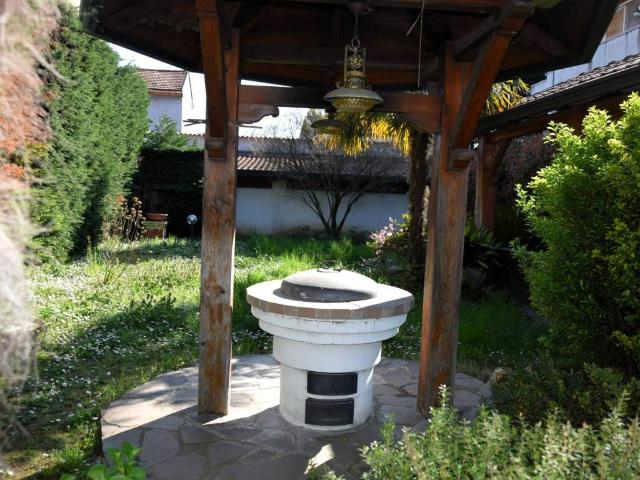 Villa Indipendente in vendita a Altopiano di Seveso, Seveso