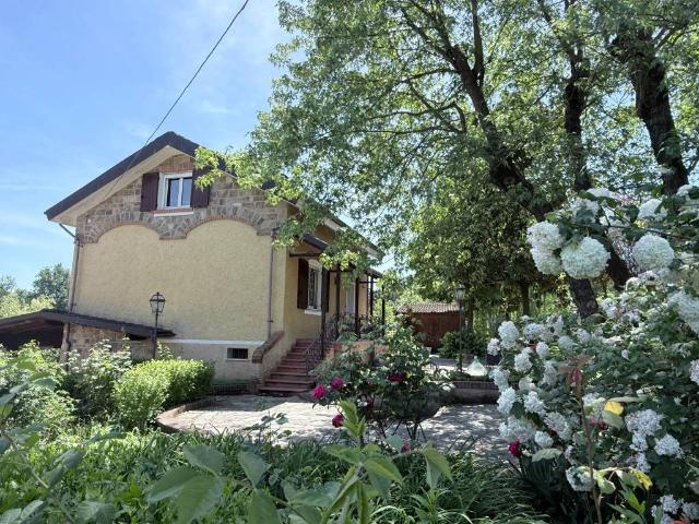 Villa Indipendente in vendita a Piemonte, Alessandria