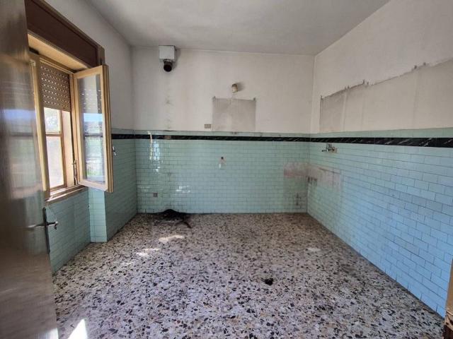 Villa Indipendente in vendita a Sezze, Lazio