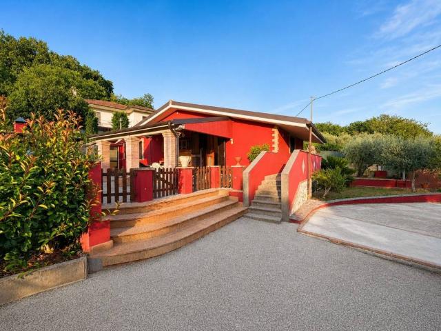 Villa Indipendente in vendita a Sezze, Lazio
