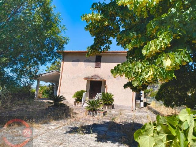Villa Indipendente in vendita a Sezze, Lazio