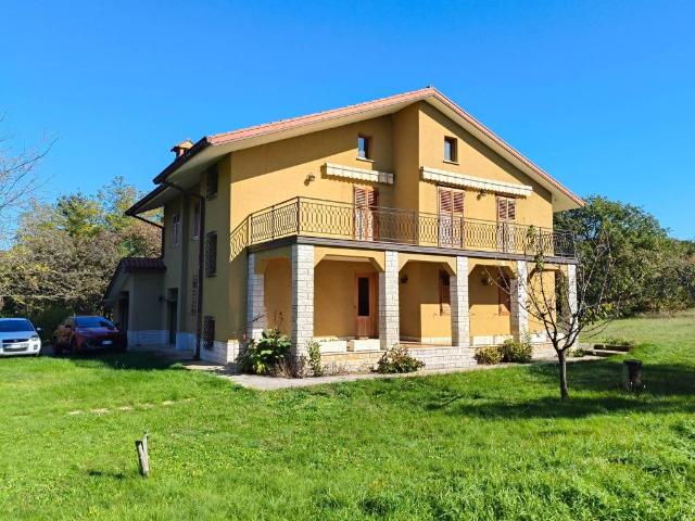Villa Indipendente in vendita a Sgonico, Friuli-Venezia Giulia