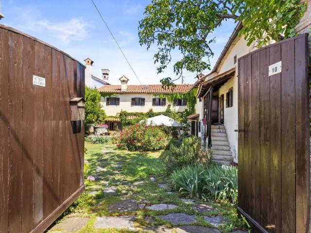 Villa Indipendente in vendita a Sgonico, Friuli-Venezia Giulia