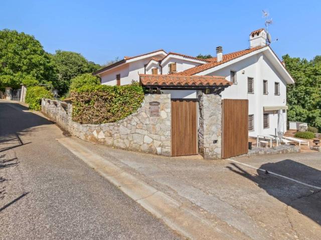 Villa Indipendente in vendita a Sgonico, Friuli-Venezia Giulia
