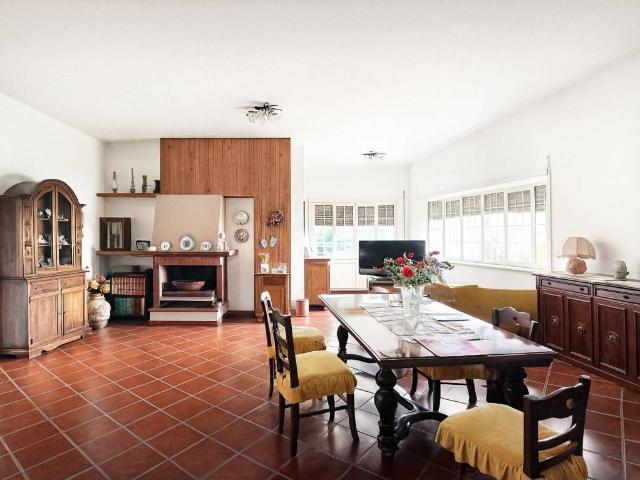 Villa Indipendente in vendita a Sgurgola, Lazio