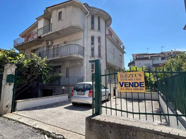 Villa Indipendente in vendita a Siderno, Calabria