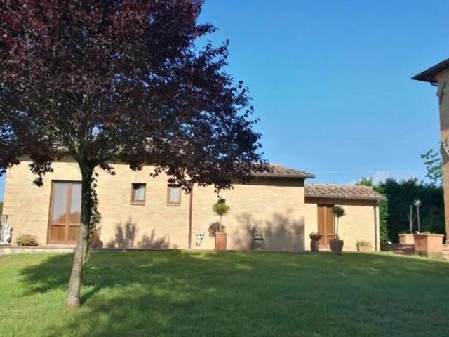 Villa Indipendente in vendita a Contrada dell'Istrice, Siena