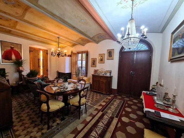 Villa Indipendente in vendita a Montalbuccio, Siena