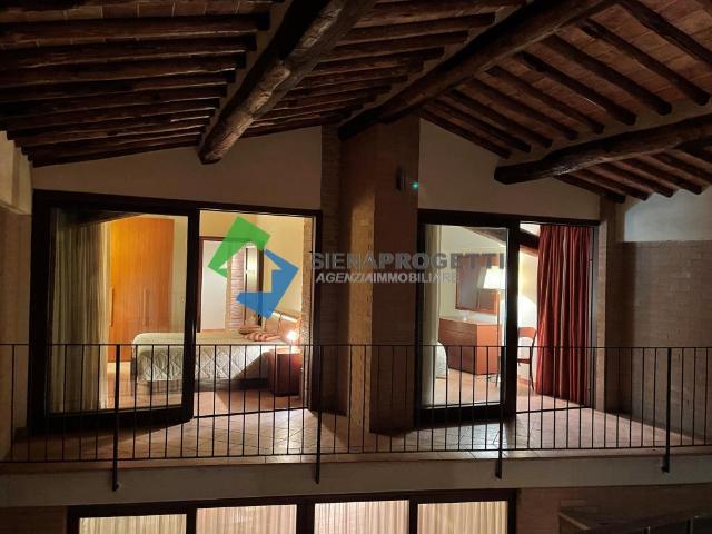Villa Indipendente in vendita a Siena, Toscana