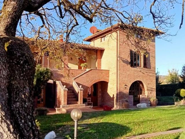 Villa Indipendente in vendita a Siena, Toscana