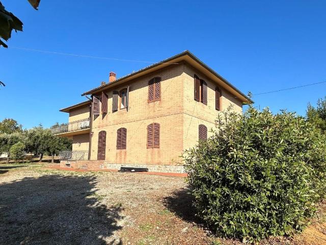 Villa Indipendente in vendita a Siena, Coroncina
