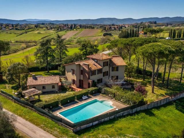Villa Indipendente in vendita a Siena, Toscana