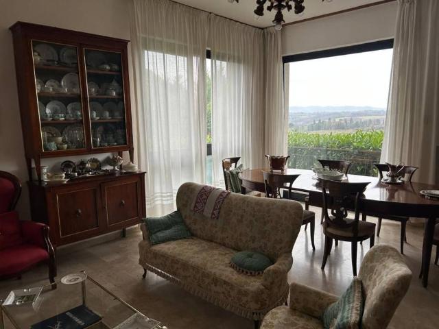 Villa Indipendente in vendita a Siena, Toscana
