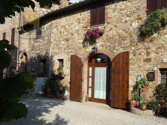 Villa Indipendente in vendita a Due Ponti, Siena
