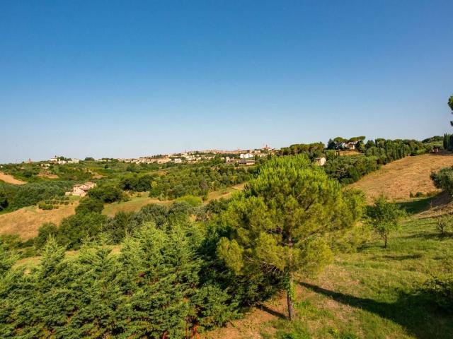 Villa Indipendente in vendita a Peruzza, Siena
