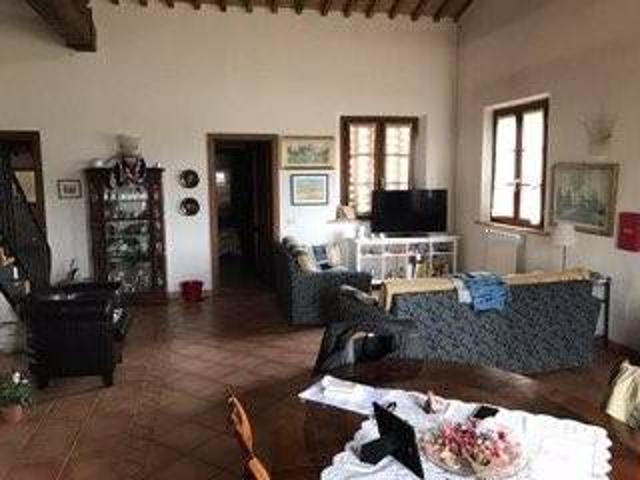 Villa Indipendente in vendita a Monastero, Siena